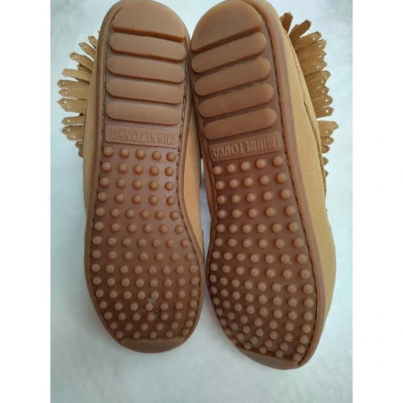 Minnetonka Womens Tan Suede Fringe Ankle Boots Moccasin Style Size 6 - Picture 6 of 9